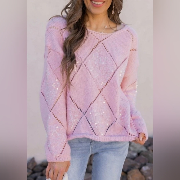 Sweaters - NWOT Sequins and Diamond Pattern Knit Sweater